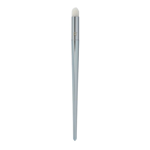 Real Techniques Bold Metals 201 Pointed Crease Brush